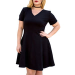 InstantFigure Curvy Vestido corto con paneles y escote en V de talla grande 16808MC