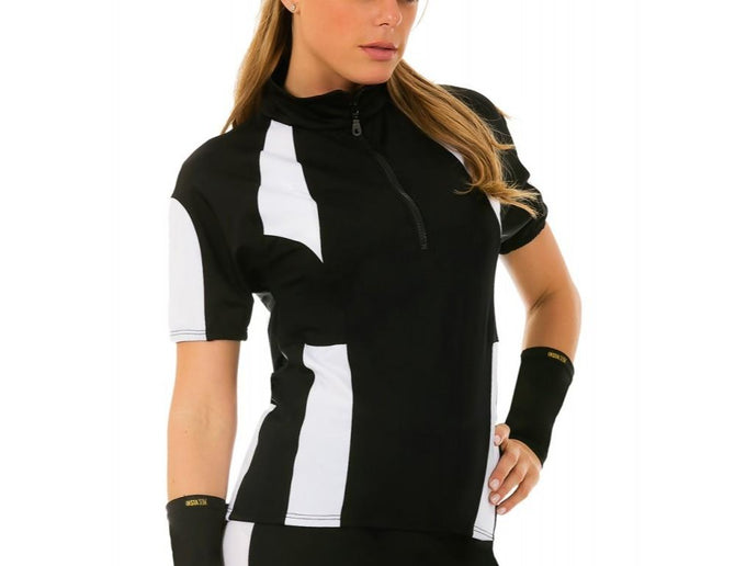 InstantFigure Cycling Compression Shirt With Back Pockets AWT026